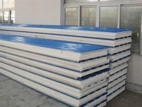 專業(yè)定制，服務城市 徐州夾芯板房廠助力公共環(huán)衛(wèi)設施升級